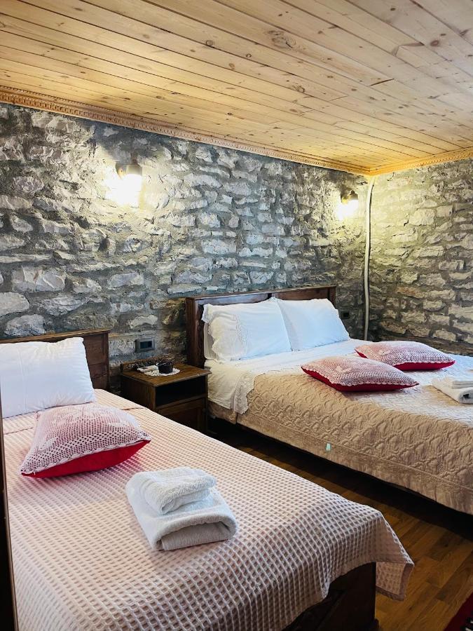 Medieval Rooms Gjirokastër Exteriör bild
